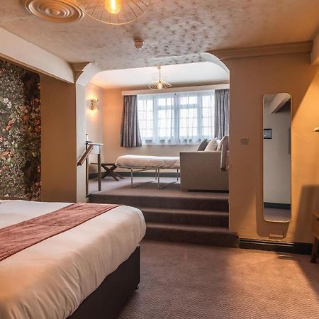 The Bell By Innkeeper'S Collection Aston Clinton Экстерьер фото