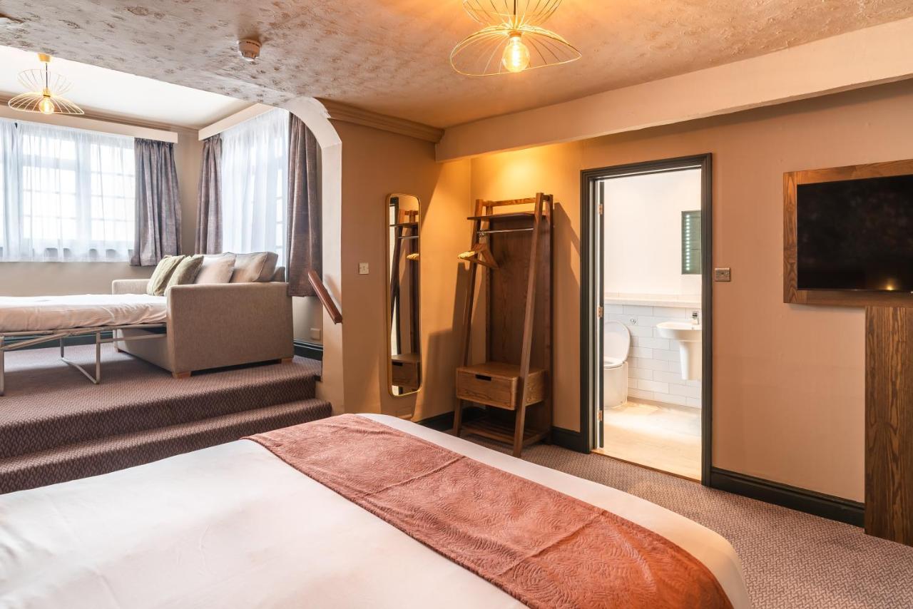 The Bell By Innkeeper'S Collection Aston Clinton Экстерьер фото
