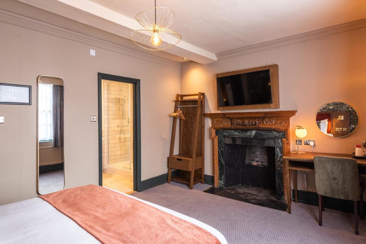 The Bell By Innkeeper'S Collection Aston Clinton Экстерьер фото
