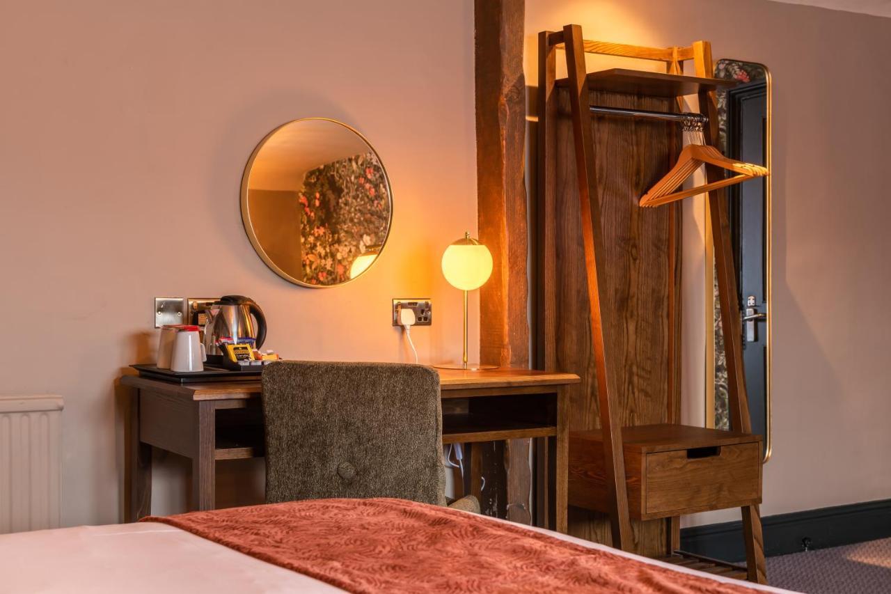 The Bell By Innkeeper'S Collection Aston Clinton Экстерьер фото